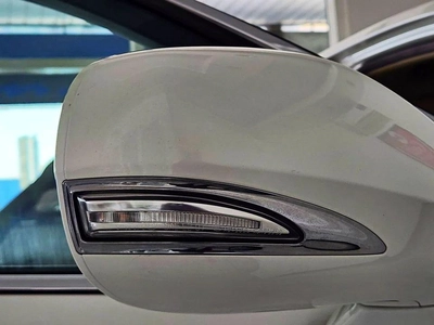 Lexus LS 600 Hybrid - VIP fully loaded with long wheel base and massaging chair -6