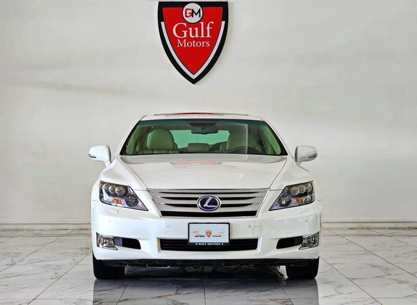Lexus LS 600 Hybrid - VIP fully loaded with long wheel base and massaging chair