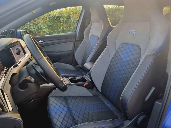 **2022**GERMAN SPEC BRAND NEW