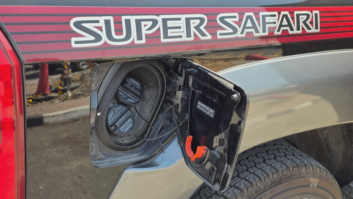 Nissan Patrol Super Safari Oustoura Edition (Black Red)