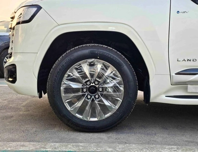 Toyota Land Cruiser VX HYBRID / BIG DVD / JBL SPKRS / LETAHER WITH MEMORY SEATS (CODE # VXH25)-12