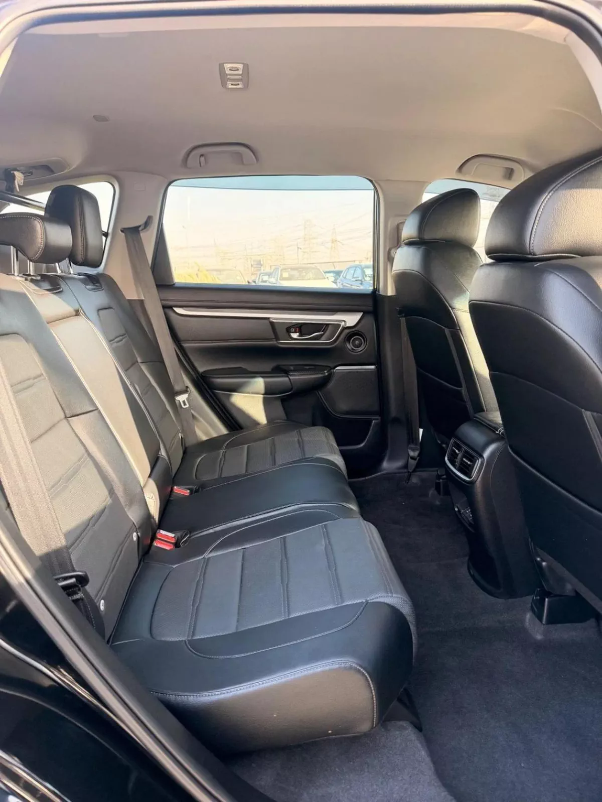 Honda CR-V TOURING Full option 2.0L 2022-10-10
