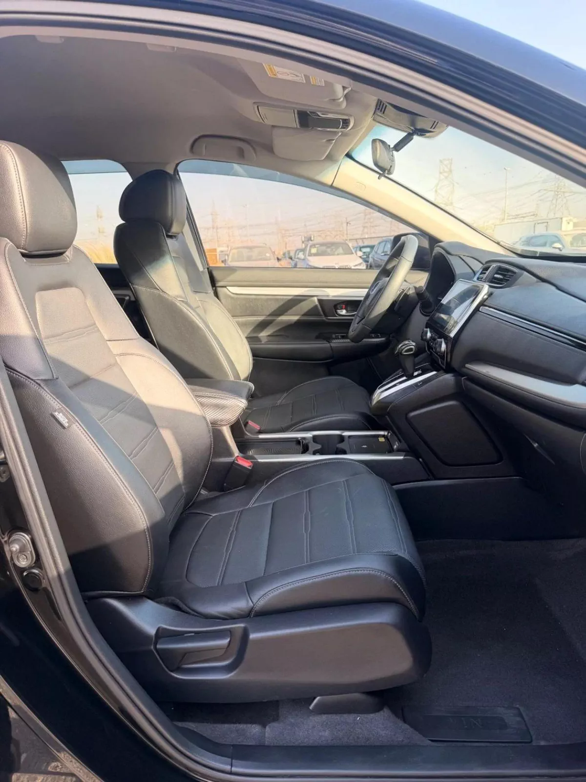 Honda CR-V TOURING Full option 2.0L 2022-7-7