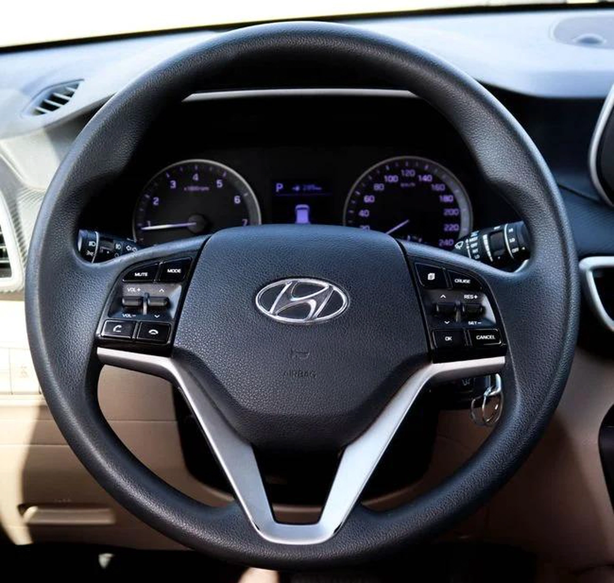 Hyundai Tucson GLS Hyundai Tucson AWD | 2.4 L | 2020 | GCC | Accident-Free | 832 P.M-8-8