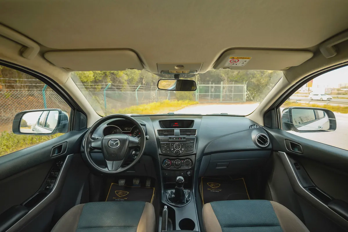 Mazda BT-50 | Double Cabin 4X2 | Manual | GCC Specs | Ref#M72436-6-6