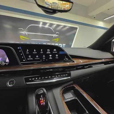 2024 Cadillac Escalade Premium Luxury-7
