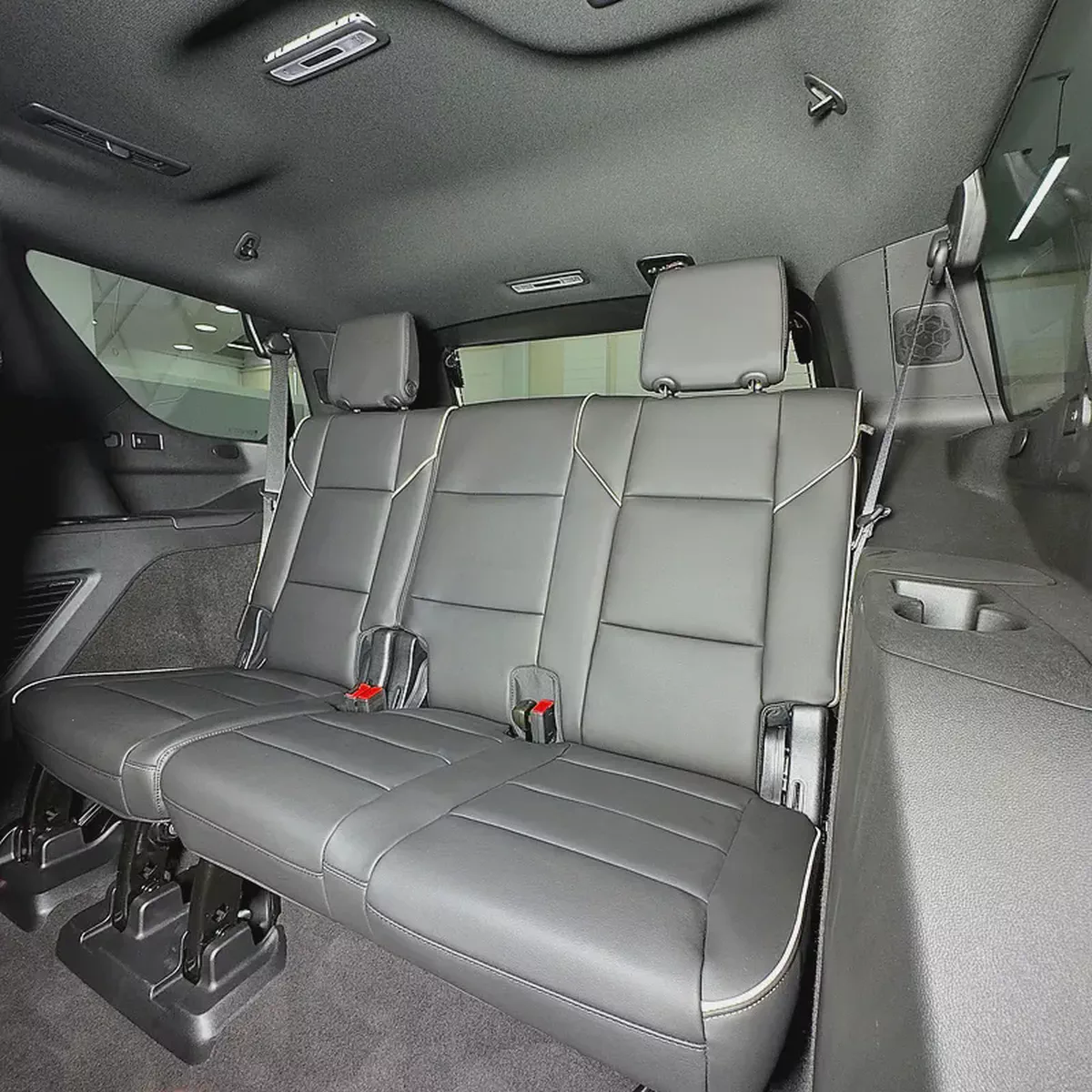 2024 Cadillac Escalade Premium Luxury-11-11