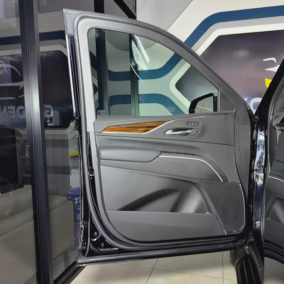 2024 Cadillac Escalade Premium Luxury-16-16