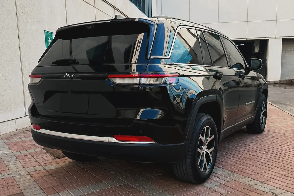 !! 2024 !! Jeep Cherokee Laredo - American Specs - Low Mileage
