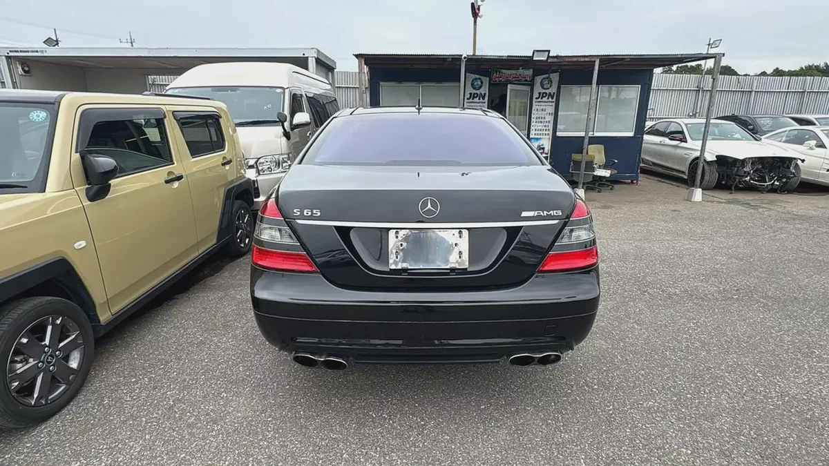 2007 Mercedes-Benz S-Class S 65 AMG - Japanese Specs - Pristine V12-10-10