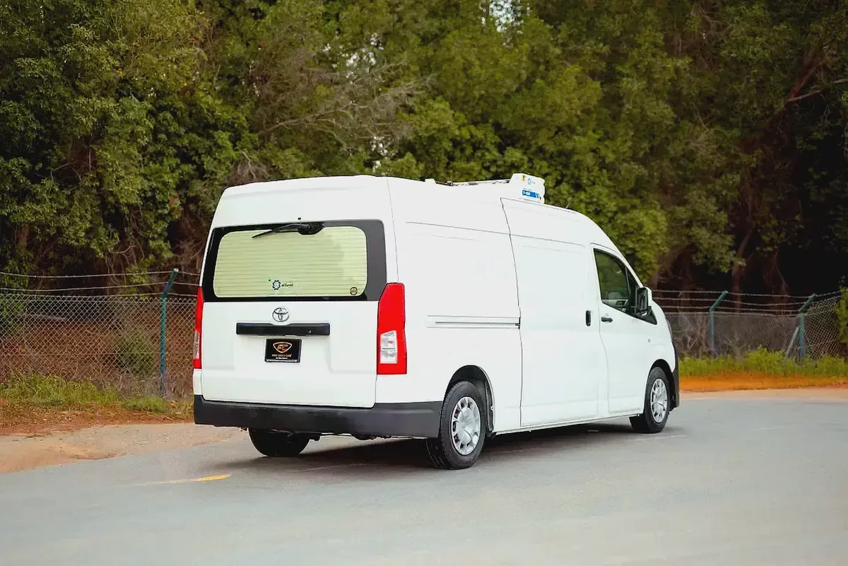 High Roof | Manual | Freezer Van | GCC Specs | Ref#T03523-2-2