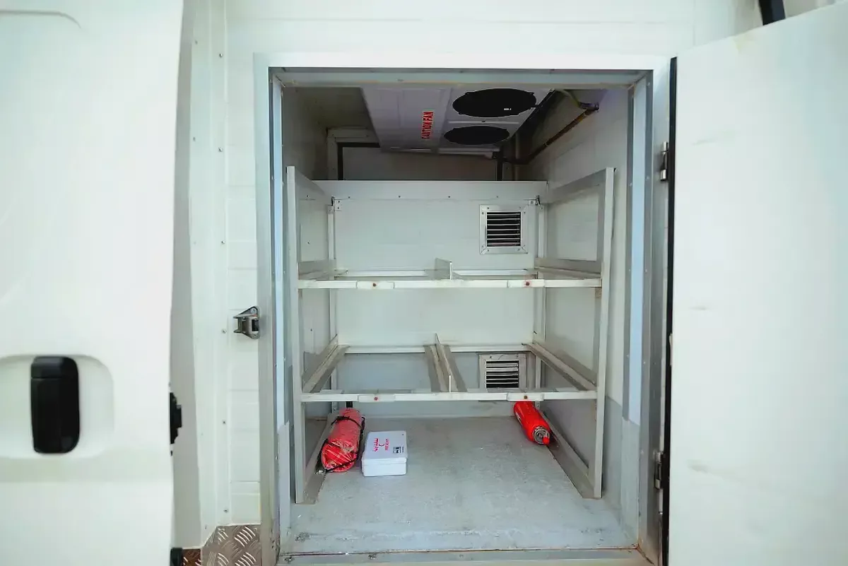 High Roof | Manual | Freezer Van | GCC Specs | Ref#T03523-8-8