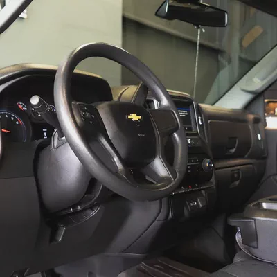 AED 2,586  P.M • 0% Downpayment •  Chevrolet Silverado 1500 LT • 1 Year Warranty-8