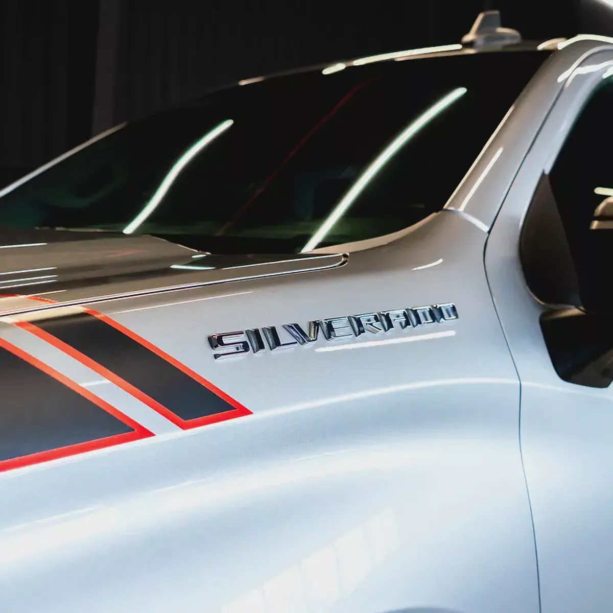 AED 2,586  P.M • 0% Downpayment •  Chevrolet Silverado 1500 LT • 1 Year Warranty-5-5