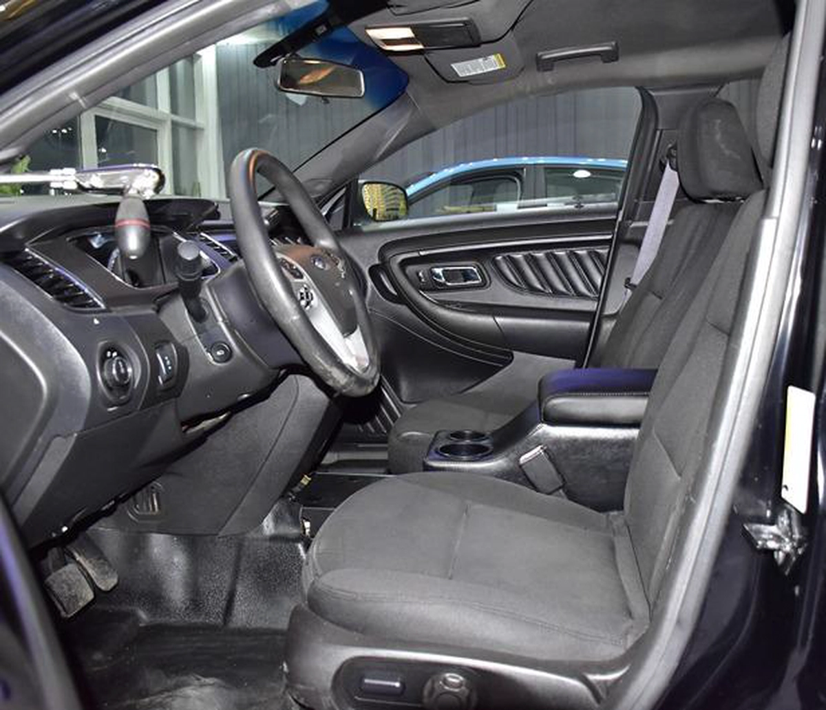 Ford Taurus ( 2015 Model ) in Black Color American Specs-7-7