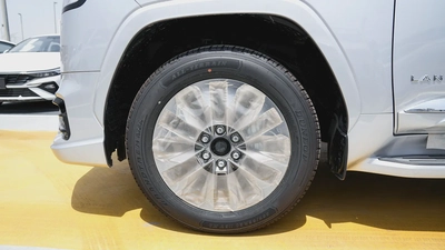 Brand New Toyota Land Cruiser VXR 4.0  2026 | GCC Specs | Zero Mileage-4