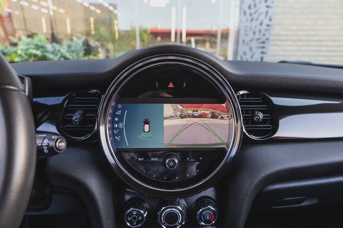 MINI Hatch Cooper 2024-8-8