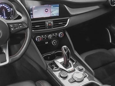 2,770 AED / 60 months | 0% DP | 2023 Alfa Romeo Giulia Estrema / Alfa Romeo Warranty-8