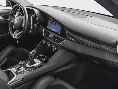2,770 AED / 60 months | 0% DP | 2023 Alfa Romeo Giulia Estrema / Alfa Romeo Warranty-11