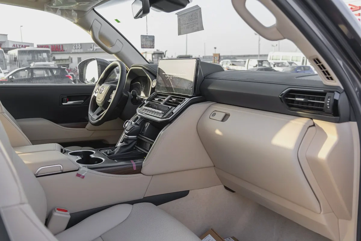 Toyota Land Cruiser GXR | GCC Specs | Brand New | Fully Loaded | 4WD | Luxury SUV-16-16