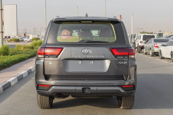 Toyota Land Cruiser GXR | GCC Specs | Brand New | Fully Loaded | 4WD | Luxury SUV