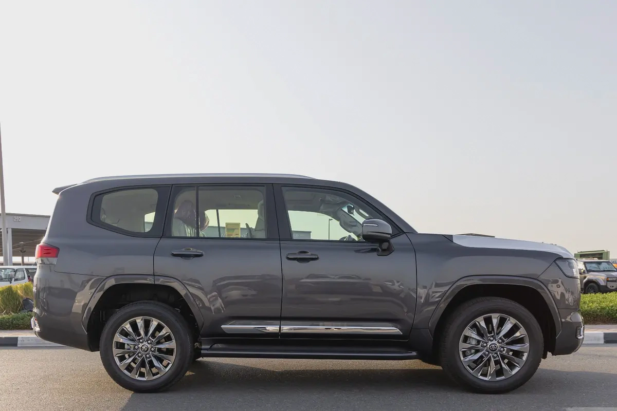 Toyota Land Cruiser GXR | GCC Specs | Brand New | Fully Loaded | 4WD | Luxury SUV-6-6
