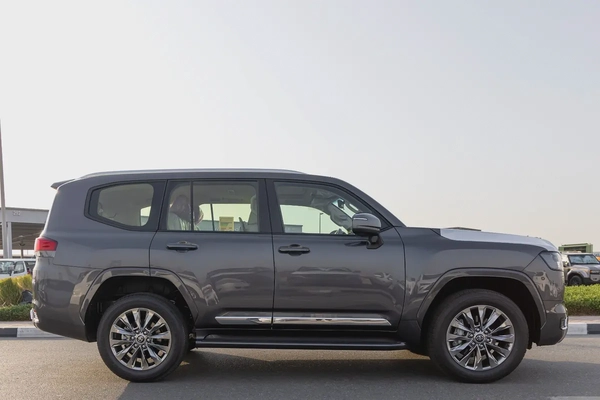Toyota Land Cruiser GXR | GCC Specs | Brand New | Fully Loaded | 4WD | Luxury SUV