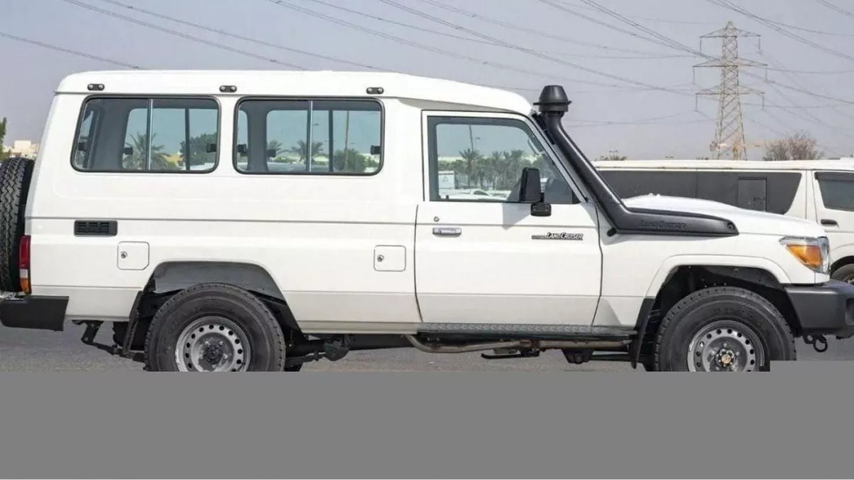 Toyota Land Cruiser 70 LC 78 HARDTOP 2.8L MT LAND CRUISER HARDTOP 3DOOR 4.2L V6 DIESEL-3-0
