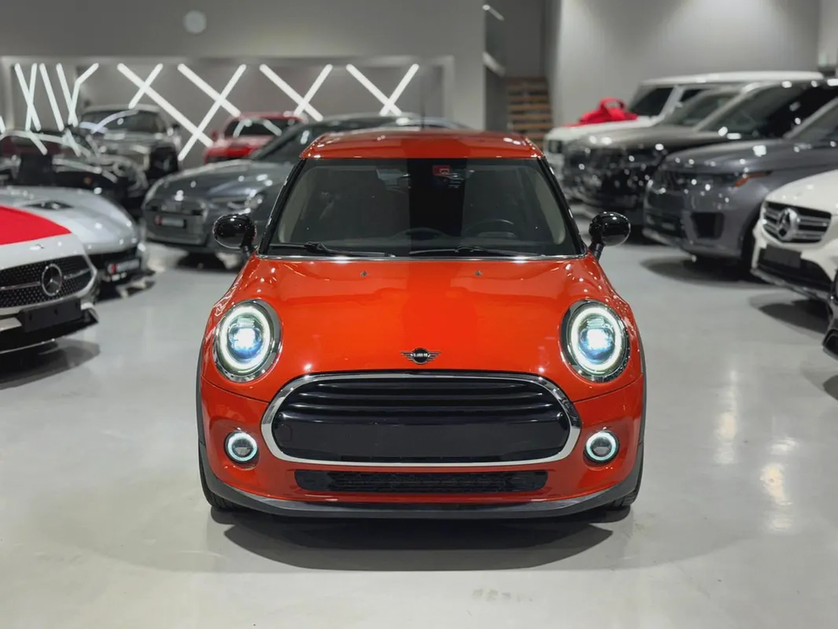 MINI Cooper | 2021 | GCC Specs | Low Mileage | Excellent Condition-2-2