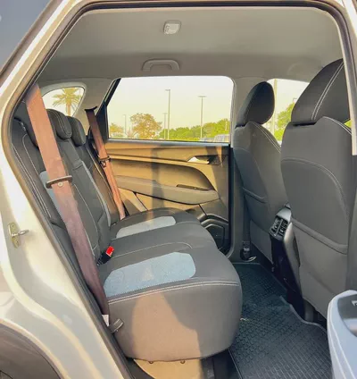 Chevrolet Captiva LS 2022 | GCC Specs | Low Mileage | Perfect Family SUV-11