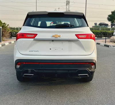 Chevrolet Captiva LS 2022 | GCC Specs | Low Mileage | Perfect Family SUV-5