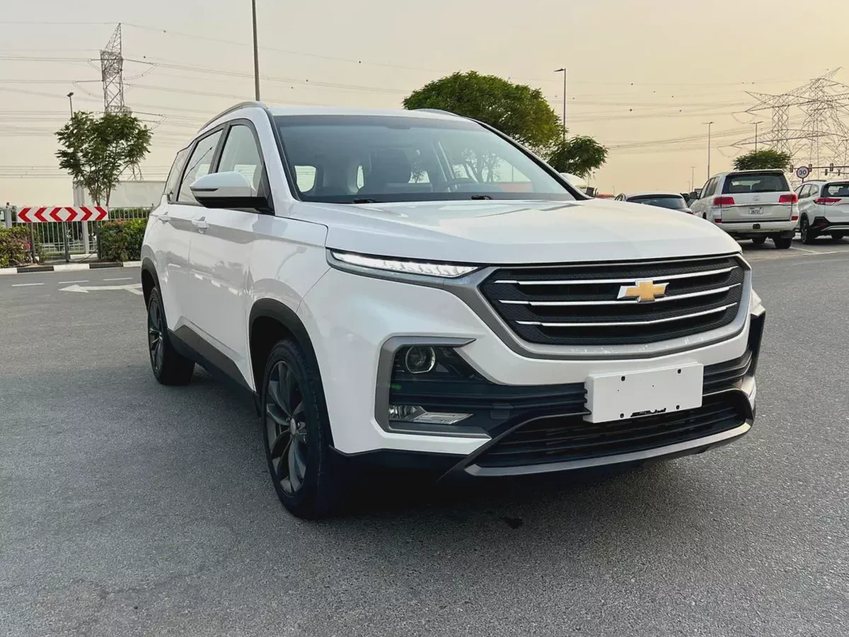 Chevrolet Captiva LS 2022 | GCC Specs | Low Mileage | Perfect Family SUV-2-2