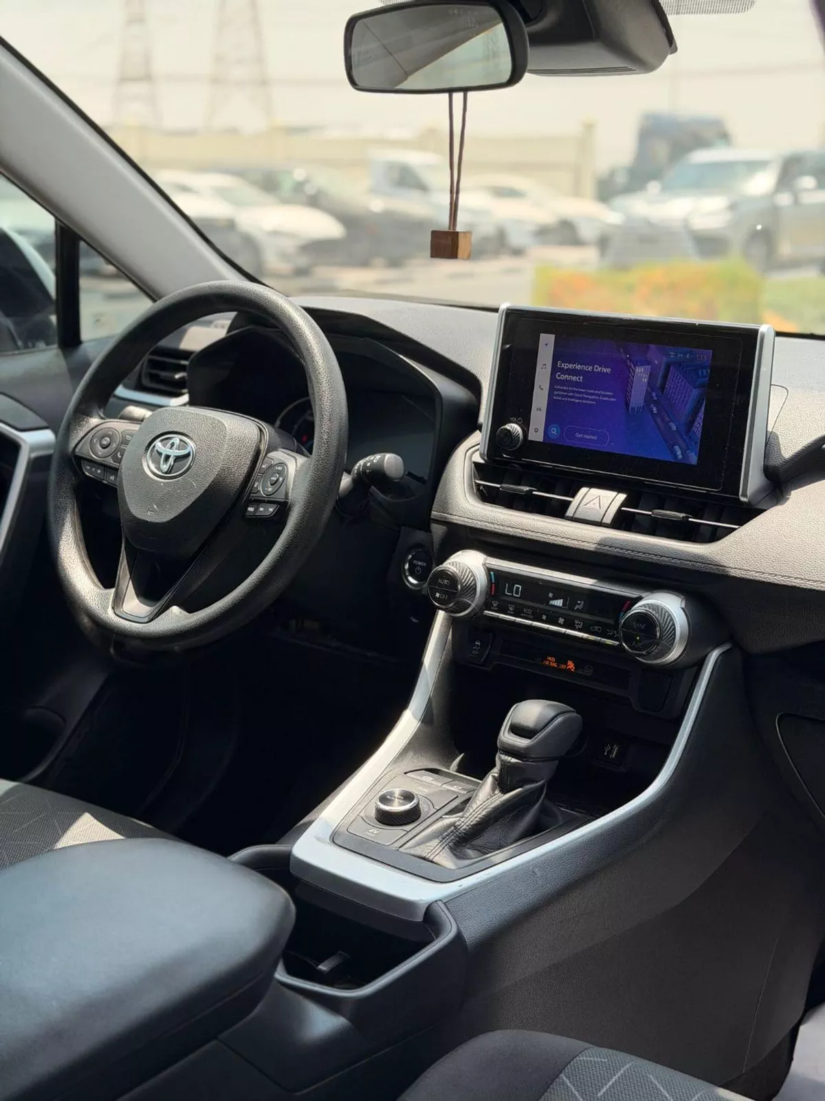 Toyota RAV4 XLE HEV-17-0