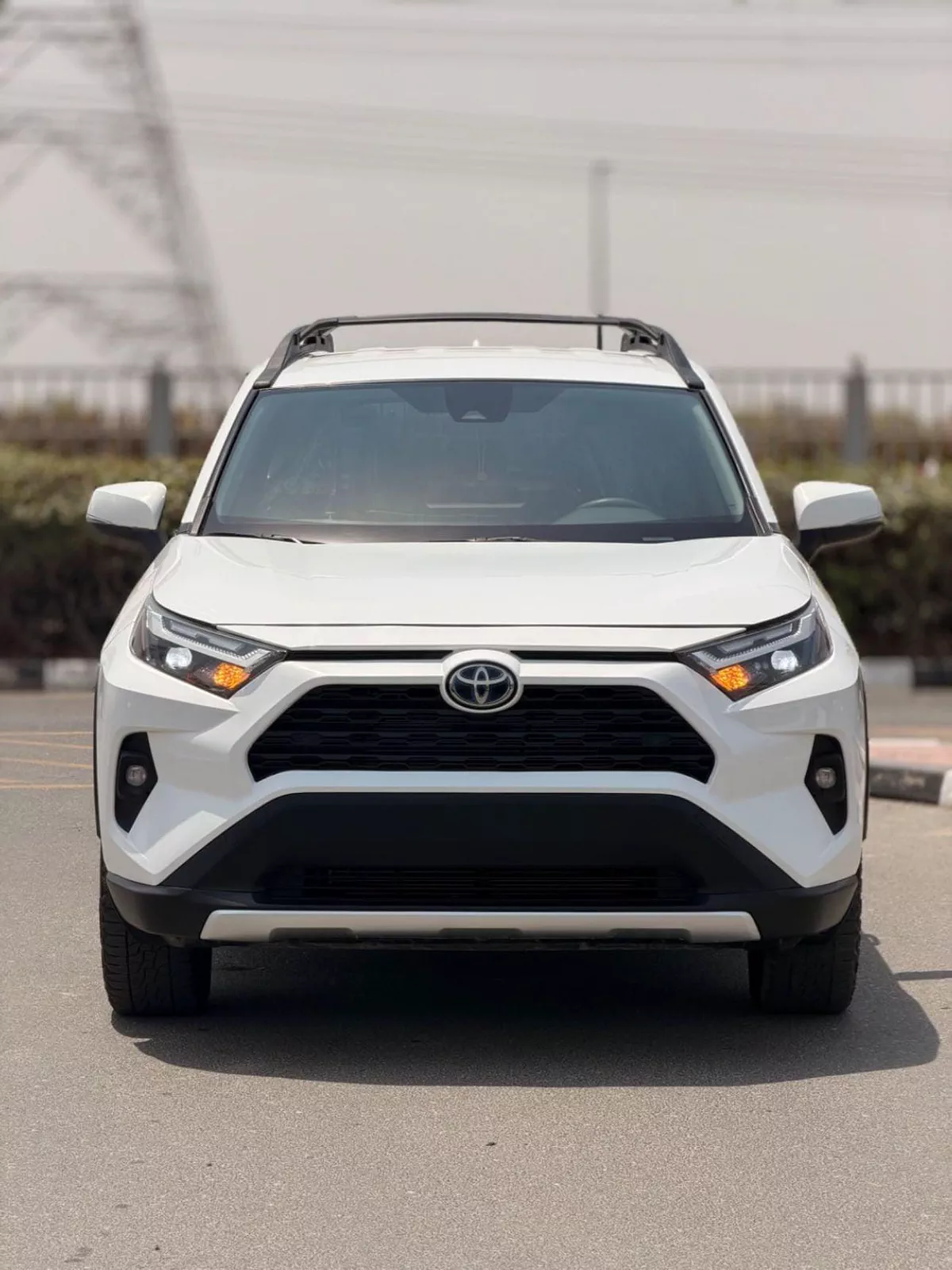 Toyota RAV4 XLE HEV-1-0