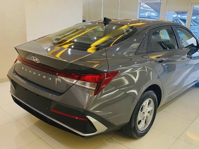 2025 Hyundai Elantra GLS GCC Specs - Brand New Condition-3