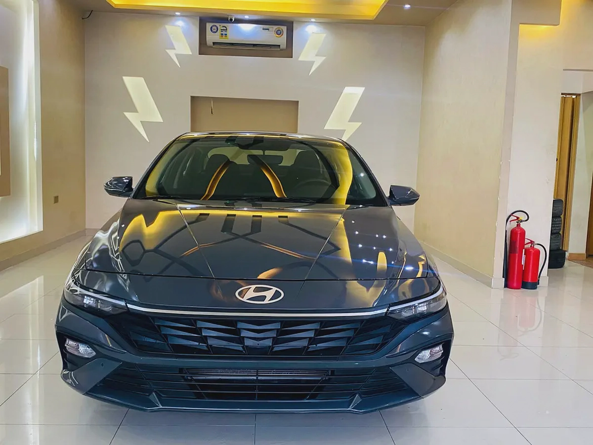 2025 Hyundai Elantra GLS GCC Specs - Brand New Condition-1-1