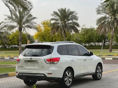Nissan Pathfinder SV 2015 - GCC Specs - Well Maintained-2