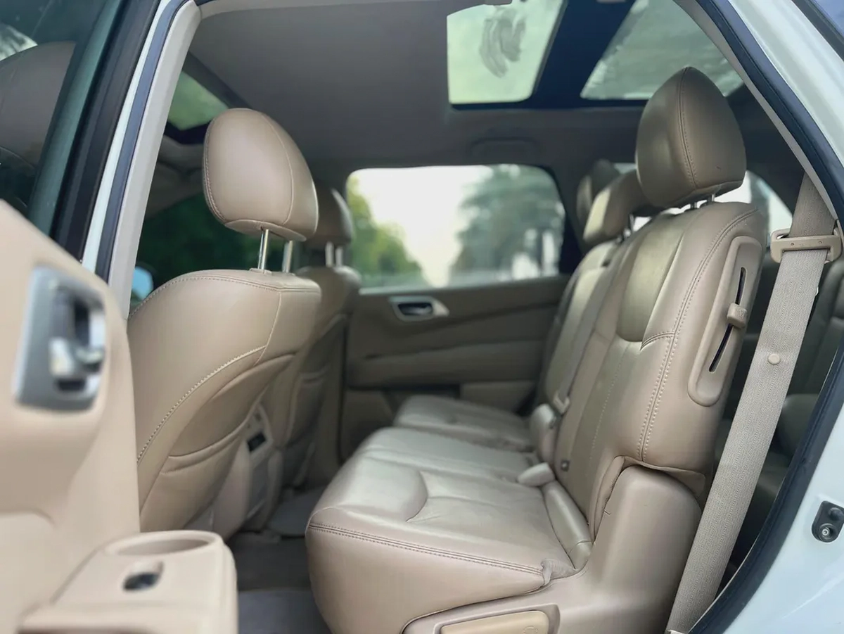 Nissan Pathfinder SV 2015 - GCC Specs - Well Maintained-6-6