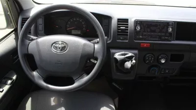 Toyota Hiace DLS - STD ROOF Toyota Hiace 2.5L High Roof Diesel old ship 2025-10