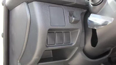 Toyota Hiace DLS - STD ROOF Toyota Hiace 2.5L High Roof Diesel old ship 2025-11