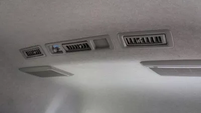 Toyota Hiace DLS - STD ROOF Toyota Hiace 2.5L High Roof Diesel old ship 2025-15