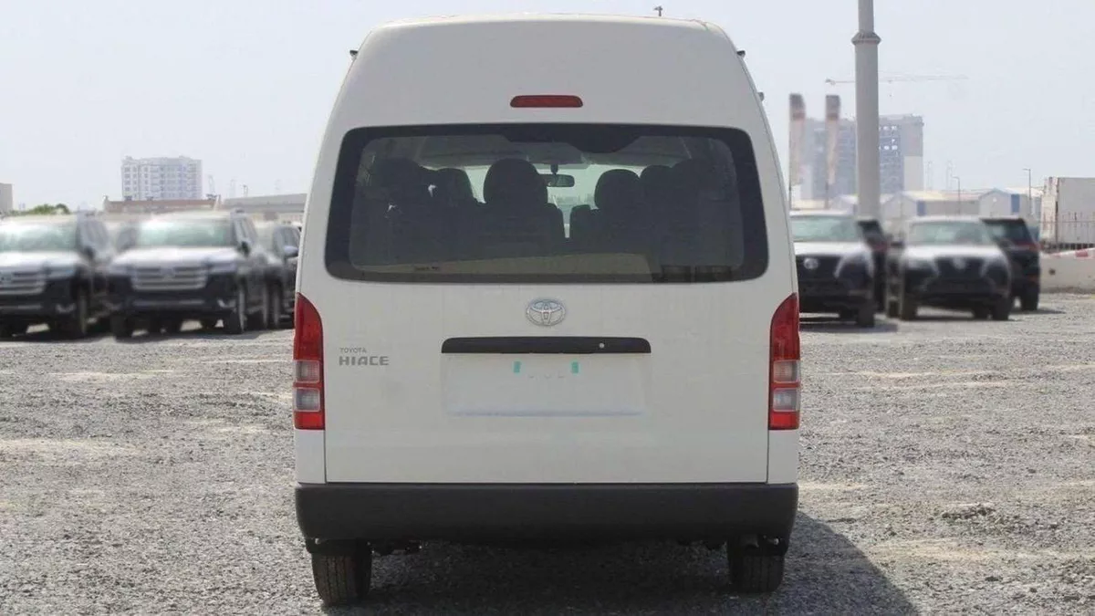 Toyota Hiace DLS - STD ROOF Toyota Hiace 2.5L High Roof Diesel old ship 2025-5-0