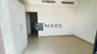 Spacious three bedroom corner unit with bigger layout available for rent in Nasma residence-10