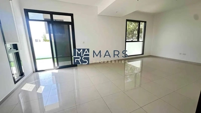 Spacious three bedroom corner unit with bigger layout available for rent in Nasma residence-16