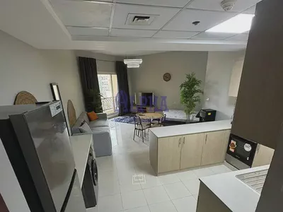 GREAT OFFER | UPGRADED | FURNISHED | POOL VIEW-4
