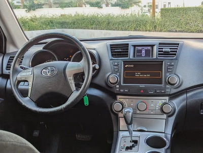 Toyota Highlander V6 2009 | 3.5L V6 | Spacious  Reliable Family SUV-14