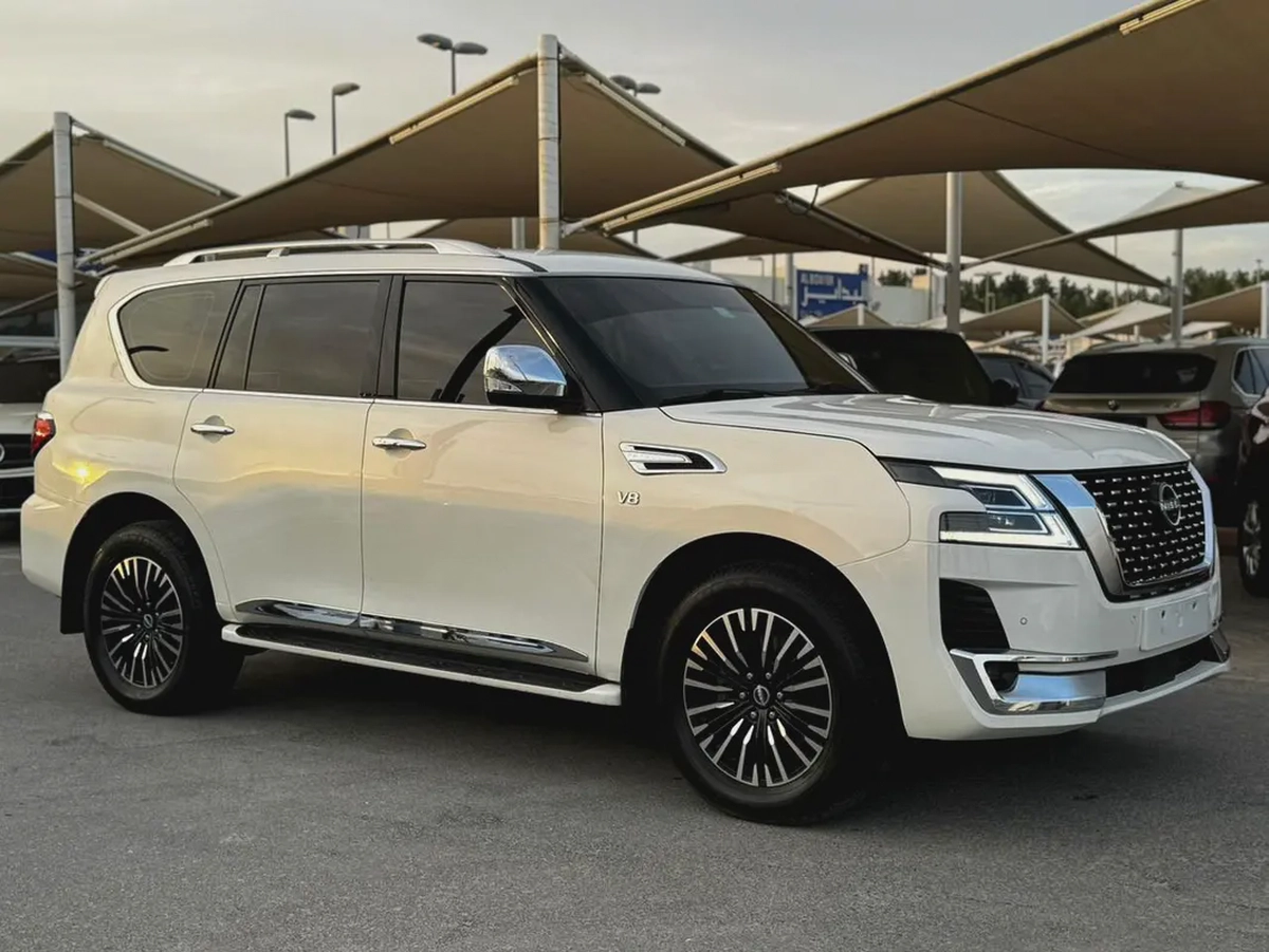 (2019) NISSAN//PATROL//SE//GCC//LOW MILLAGE//2023 CONVERTER-3-3