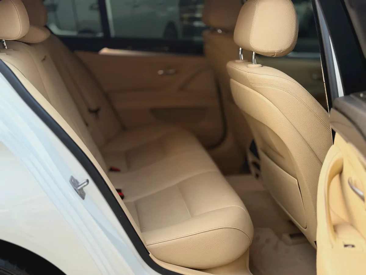 2014 BMW i5 GCC Specs-10-10