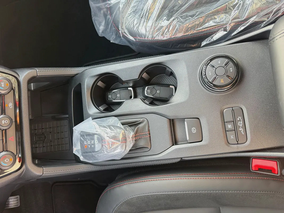 2025 Ford Ranger Raptor - Brand New-10-10