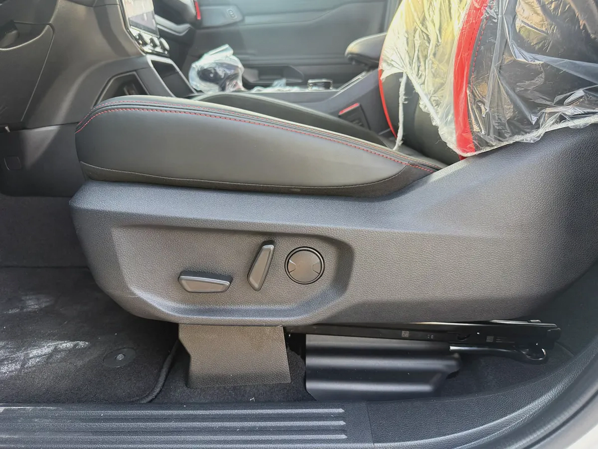 2025 Ford Ranger Raptor - Brand New-12-12